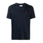 Farfetch 發(fā)發(fā)奇 現(xiàn)有 3件8.5折AMI Paris logo刺繡短袖T恤原價￥1000，現(xiàn)特價￥450