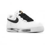 Farfetch 發(fā)發(fā)奇 現(xiàn)有 Nike Air Force 1 Low G-Dragon-White 板鞋原價(jià)￥4931，現(xiàn)特價(jià)￥4191.35